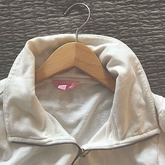 Lilly Pulitzer Solid White Popover - Sz Small - Picture 10 of 11